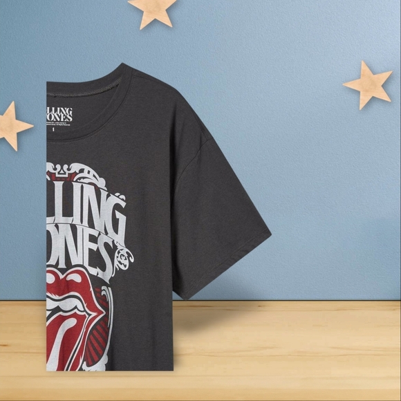 NWT - TORRID The Rolling Stones Black Crew Tee - Size 1X - Picture 3 of 7
